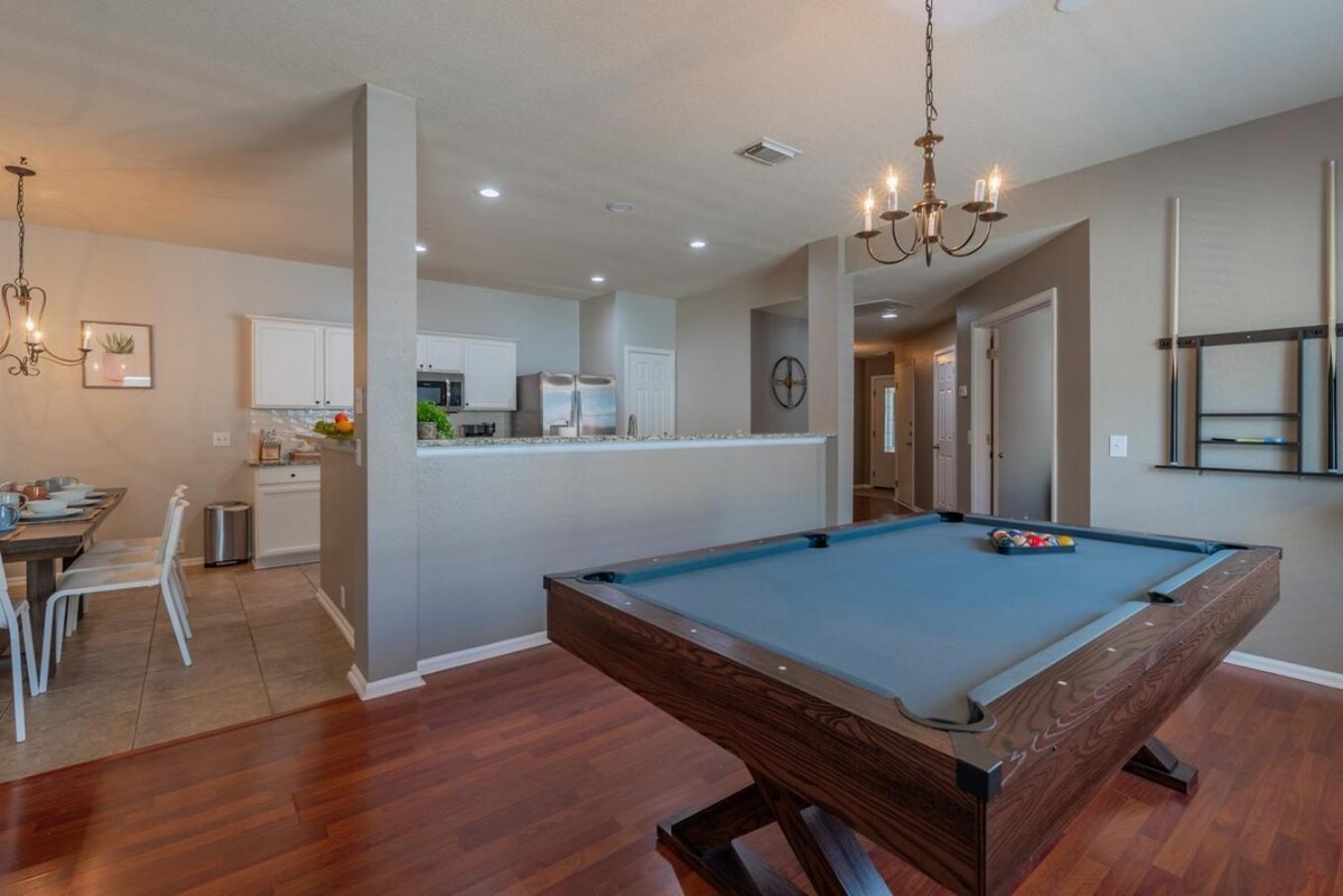 Luxury Oasis Hot-tub, Games & Bbq By Fiesta Tx Holiday home *