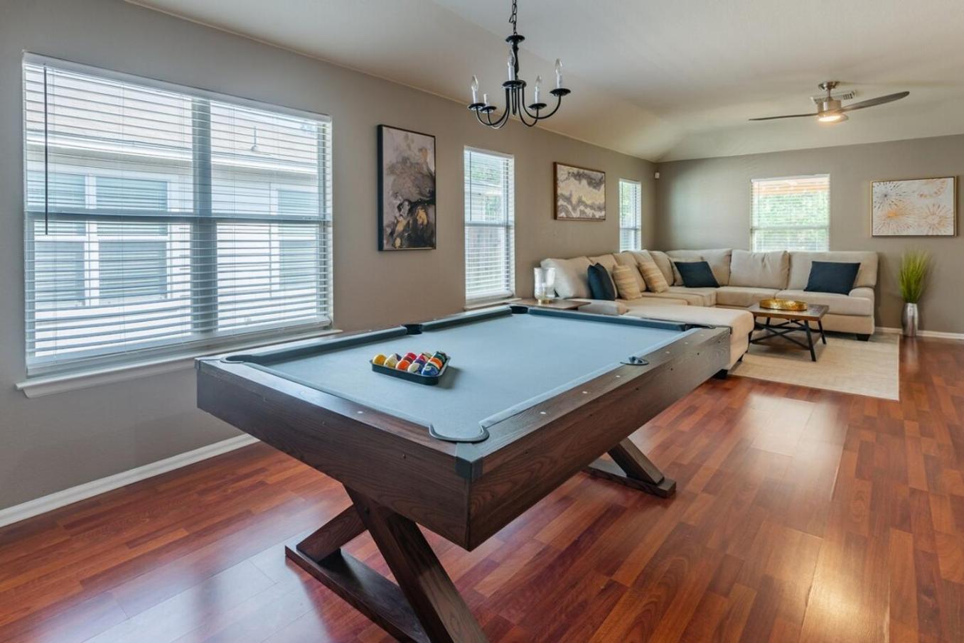 Luxury Oasis Hot-tub, Games & Bbq By Fiesta Tx Holiday home San Antonio