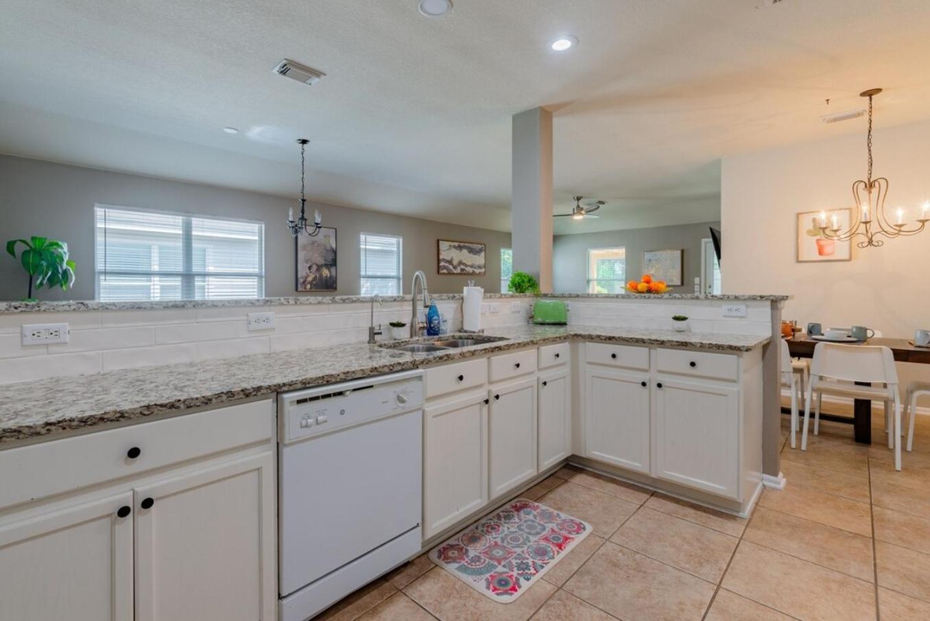 Luxury Oasis Hot-tub, Games & Bbq By Fiesta Tx Holiday home *
