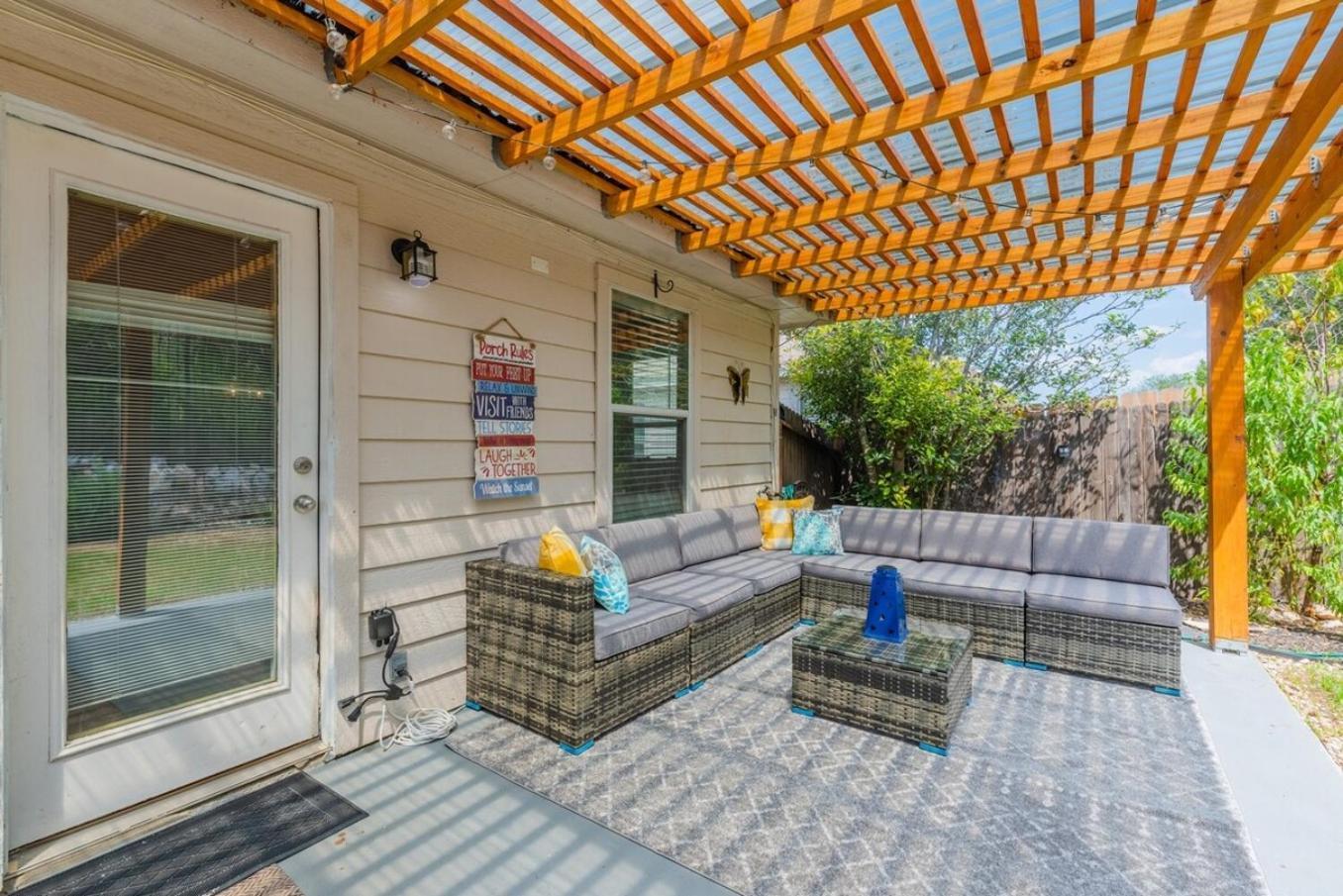 Luxury Oasis Hot-tub, Games & Bbq By Fiesta Tx Holiday home